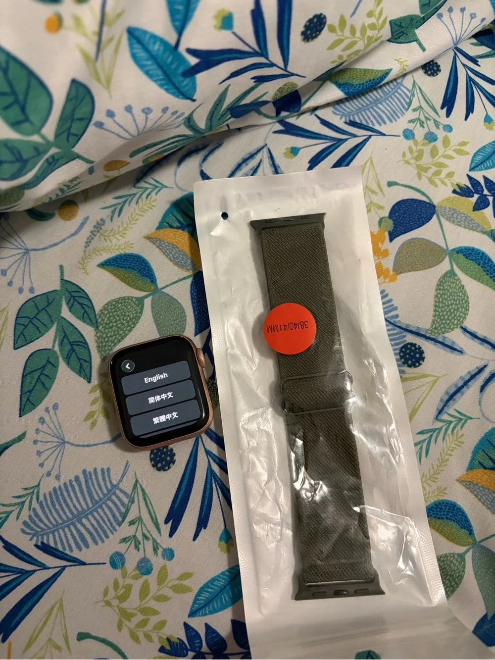 Apple Rose Gold Smartwatch Series 6
